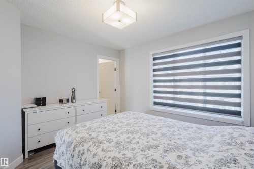 41 2215 24 Street, Edmonton, AB 