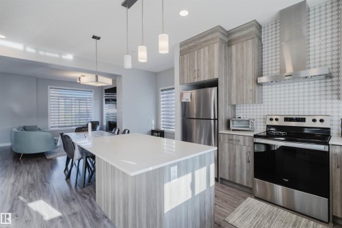 41 2215 24 Street, Edmonton, AB 