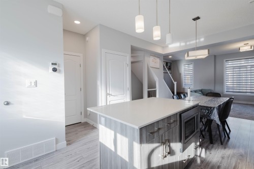 41 2215 24 Street, Edmonton, AB 