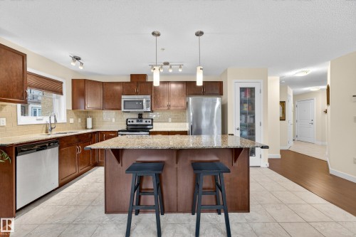 207 2045 Grantham Court, Edmonton, AB 