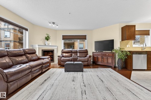 207 2045 Grantham Court, Edmonton, AB 