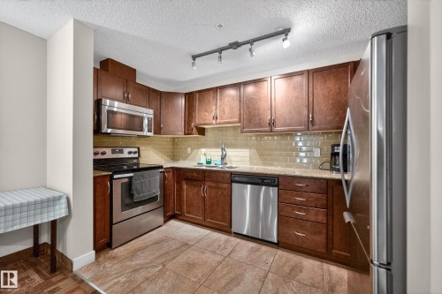 207 2045 Grantham Court, Edmonton, AB 
