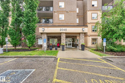 207 2045 Grantham Court, Edmonton, AB 