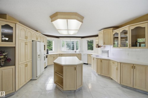 521 Estate Drive, Sherwood Park, AB 