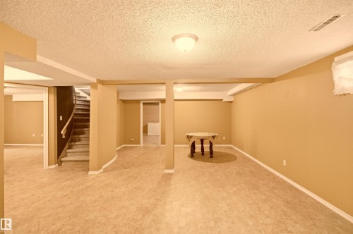 521 Estate Drive, Sherwood Park, AB 