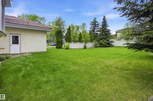 521 Estate Drive, Sherwood Park, AB 
