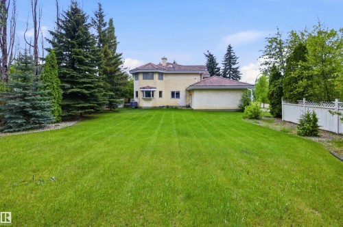 521 Estate Drive, Sherwood Park, AB 