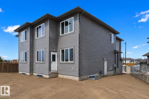 38 Astoria Place, Devon, AB 