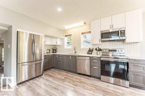10503 25 Avenue, Edmonton, AB 