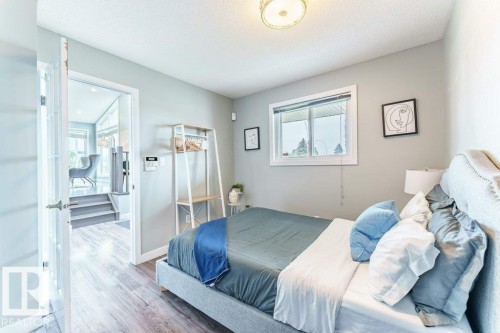 10503 25 Avenue, Edmonton, AB 