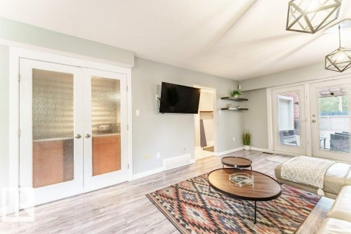 10503 25 Avenue, Edmonton, AB 