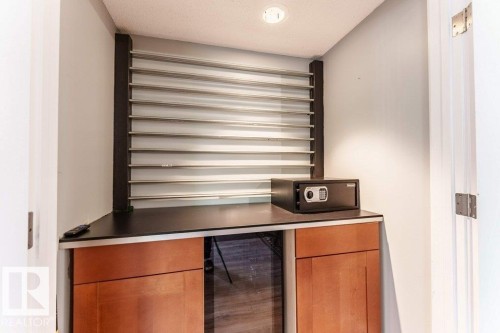10503 25 Avenue, Edmonton, AB 