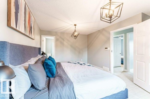 10503 25 Avenue, Edmonton, AB 