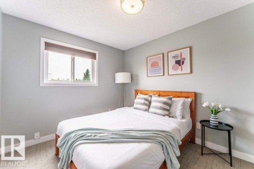 10503 25 Avenue, Edmonton, AB 