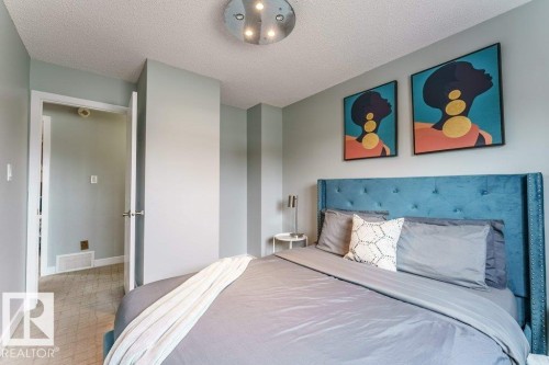 10503 25 Avenue, Edmonton, AB 