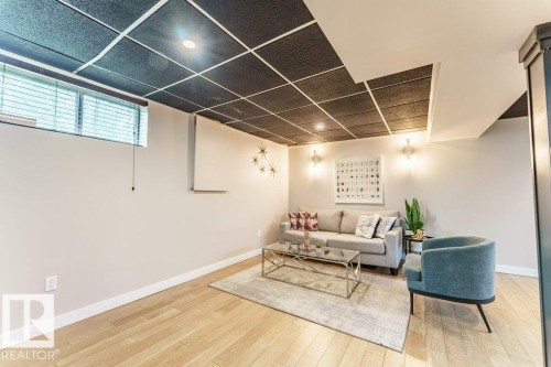 10503 25 Avenue, Edmonton, AB 