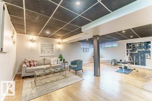10503 25 Avenue, Edmonton, AB 