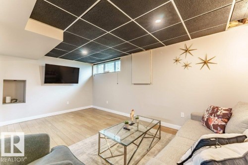 10503 25 Avenue, Edmonton, AB 