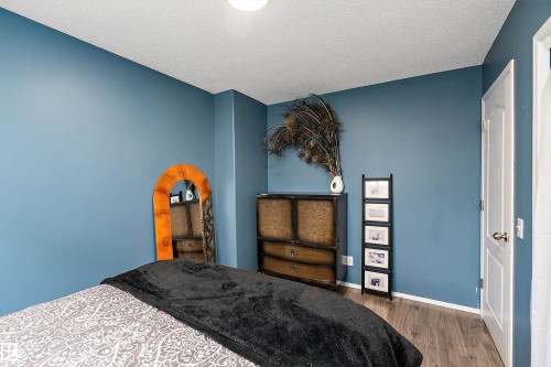 22 Meadowview Drive, Leduc, AB 