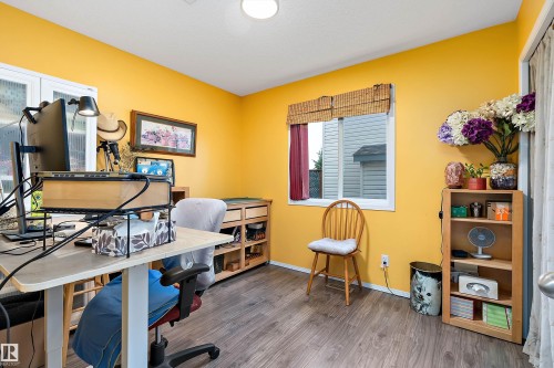 22 Meadowview Drive, Leduc, AB 