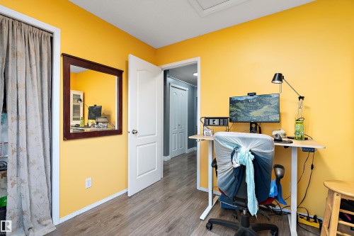 22 Meadowview Drive, Leduc, AB 