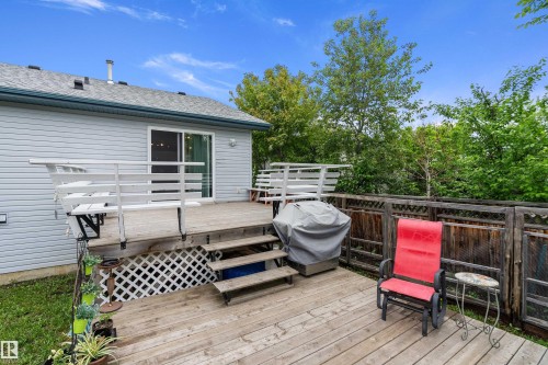22 Meadowview Drive, Leduc, AB 