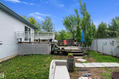 22 Meadowview Drive, Leduc, AB 