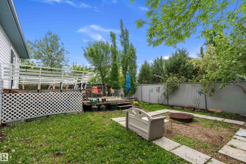 22 Meadowview Drive, Leduc, AB 