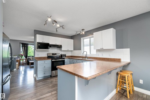 22 Meadowview Drive, Leduc, AB 