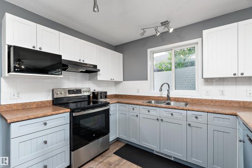 22 Meadowview Drive, Leduc, AB 