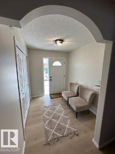 9806 179 Avenue, Edmonton, AB 