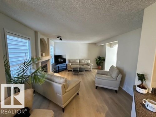9806 179 Avenue, Edmonton, AB 