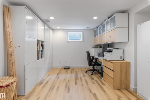 14007 104 Avenue, Edmonton, AB 