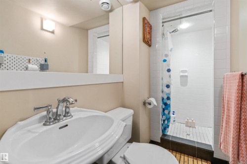 14007 104 Avenue, Edmonton, AB 