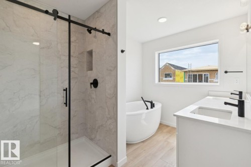 428 30 Street, Edmonton, AB 