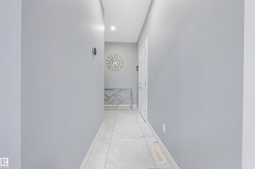 17009 62 St, Edmonton, AB 