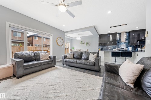 17009 62 St, Edmonton, AB 