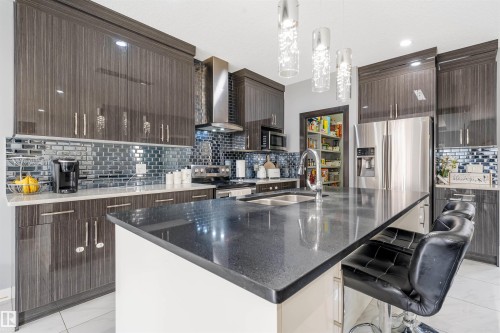 17009 62 St, Edmonton, AB 