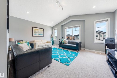 17009 62 St, Edmonton, AB 