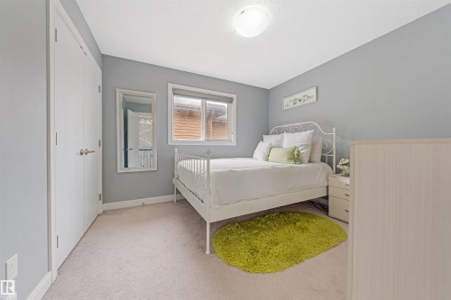 17009 62 St, Edmonton, AB 