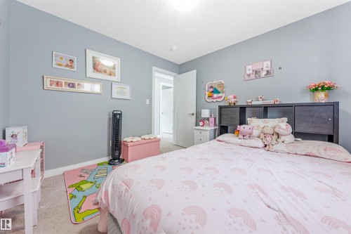 17009 62 St, Edmonton, AB 