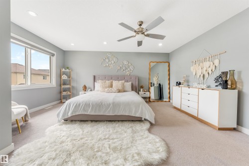 17009 62 St, Edmonton, AB 