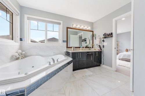 17009 62 St, Edmonton, AB 