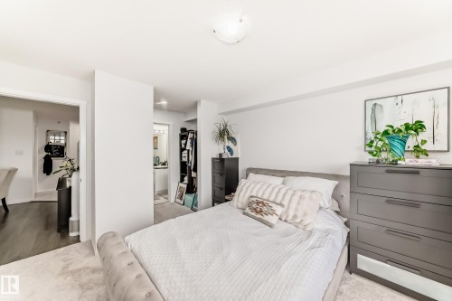 423 18126 77 Street, Edmonton, AB 