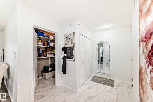 423 18126 77 Street, Edmonton, AB 
