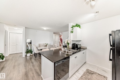 423 18126 77 Street, Edmonton, AB 
