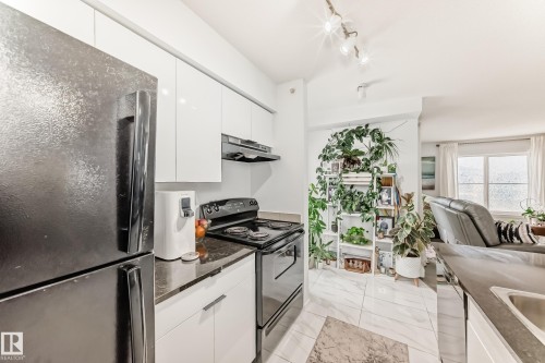 423 18126 77 Street, Edmonton, AB 