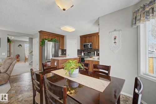 4113 36A Avenue Nw, Edmonton, AB 