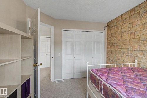 4113 36A Avenue Nw, Edmonton, AB 