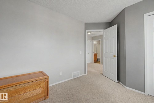 4113 36A Avenue Nw, Edmonton, AB 